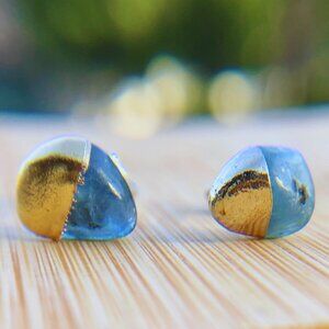 NWOT Natural Aquamarine Stud Earrings with Gold Finish Sterling Silver Earrings